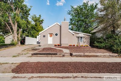 938 Ada Avenue, House other with 2 bedrooms, 1 bathrooms and 1 parking in Idaho Falls ID | Image 2