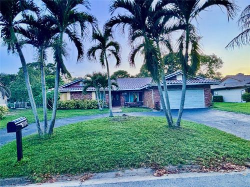 102 Nw 83rd Way, Coral Springs, FL, 33071 | Card Image