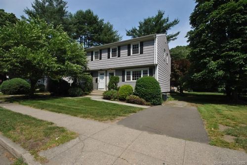 510-510 Holland Hill Rd, Fairfield, CT, 06824-5304 | Card Image