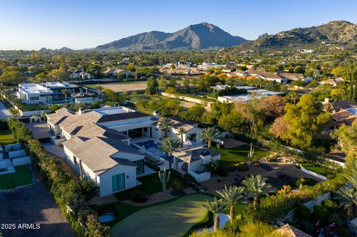 6830 E Hummingbird Ln, Paradise Valley, AZ, 85253-3613 | Card Image