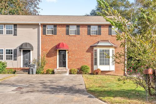 1647 Baltimore Dr, Clarksville, TN, 37043-6604 | Card Image