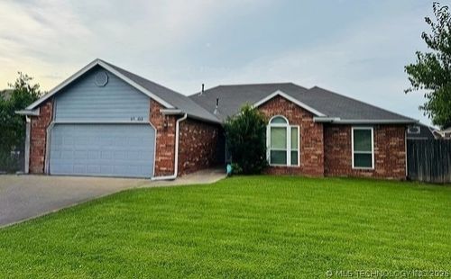 10903 E 120th Court N, Collinsville, OK, 74021 | Card Image
