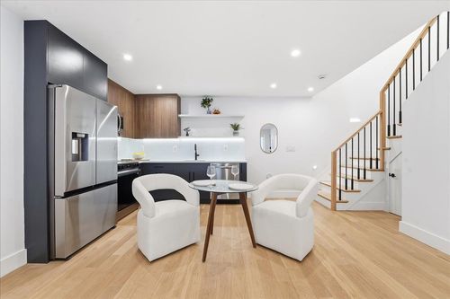 4-105 Laidlaw Ave, Jersey City, NJ, 07306-2105 | Card Image