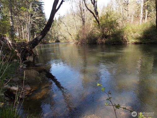 16302 Village Dr Se, Rainier, WA, 98576-9650 | Card Image