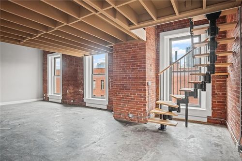 apt-309-113 W 5th St, Kansas City, MO, 64105-1272 | Card Image