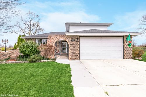 1042 Catalpa Court, Beecher, IL, 60401 | Card Image