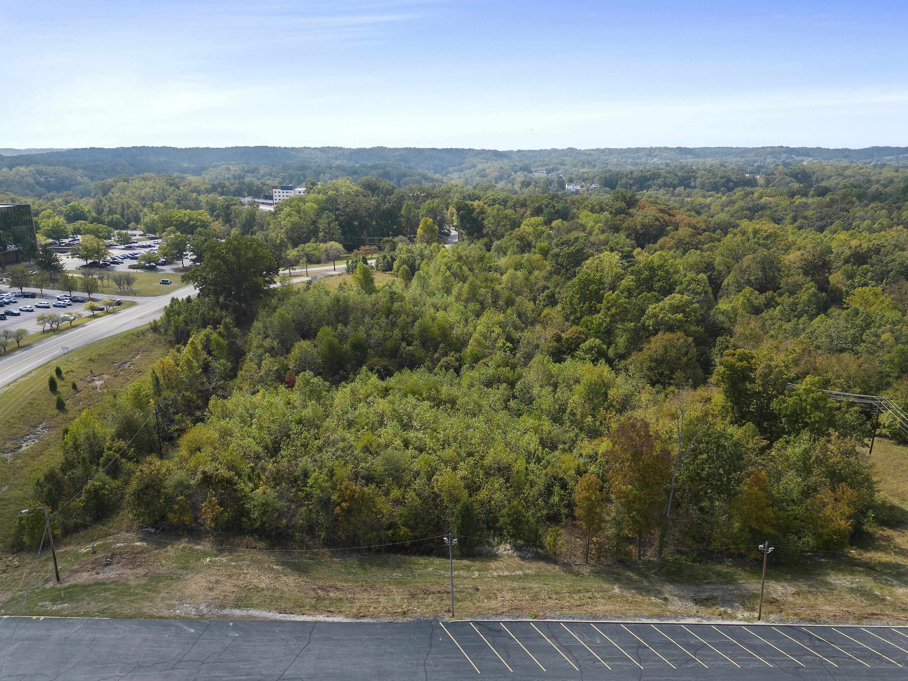 Land in Russell 2