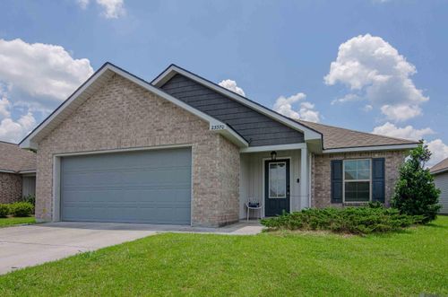 23370 Ruger Dr, Denham Springs, LA, 70726-7355 | Card Image