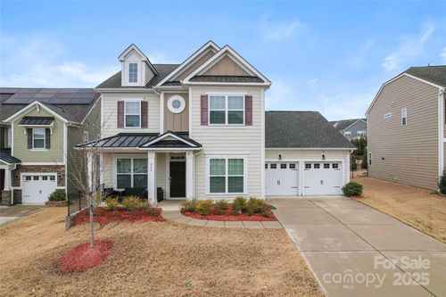 966 Parkland Pl Nw, Concord, NC, 28027-8693 | Card Image