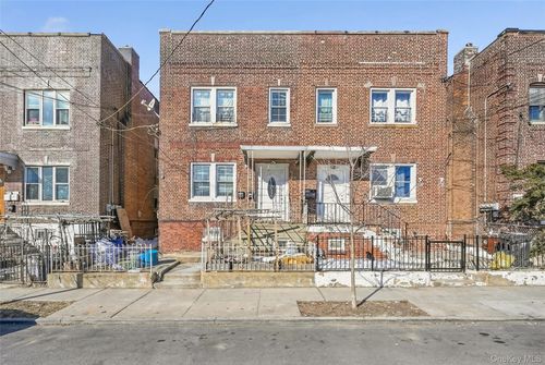 112 15th Avenue, New York, NY, 11356 | Card Image