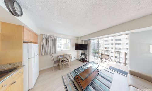 601-2440 Kuhio Ave, Honolulu, HI, 96815-3348 | Card Image