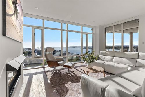 631-21 Dallas Rd, Victoria, BC, V8V4Z9 | Card Image