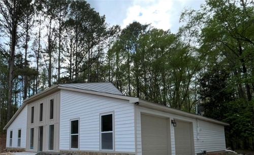 8701 Campbellton Redwine Rd, Chattahoochee Hills, GA, 30268-2153 | Card Image