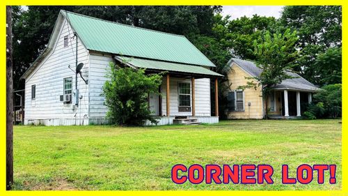 911 3rd St, Mena, AR, 71953-4215 | Card Image