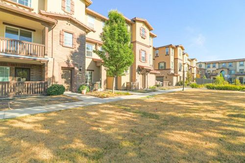 5898 Via Lugano, Fremont, CA, 94555-3379 | Card Image