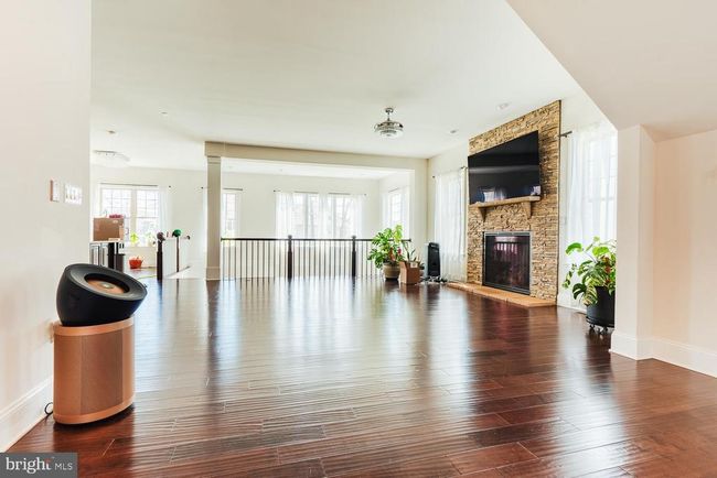 24814 Barrington Grove Ct, House other with 5 bedrooms, 5 bathrooms and null parking in Aldie VA | Image 14