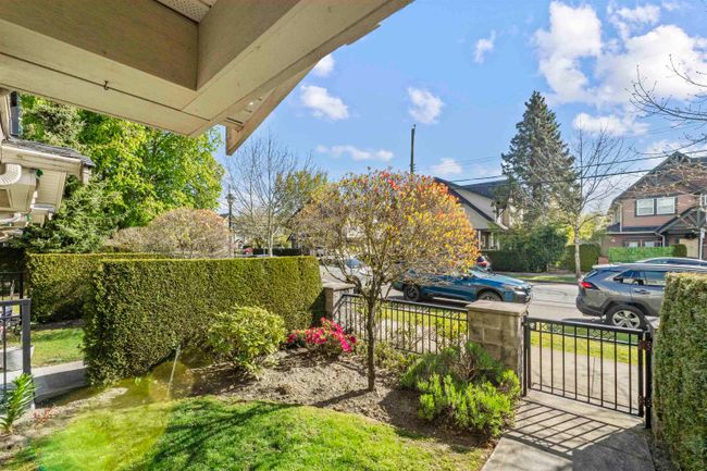 3 - 7051 Ash Street, Townhouse with 4 bedrooms, 2 bathrooms and 1 parking in Richmond BC | Image 4