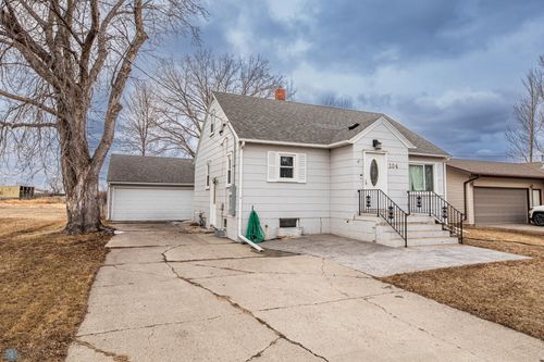 104 4th St Sw, Dilworth, MN, 56529-1313 | Card Image