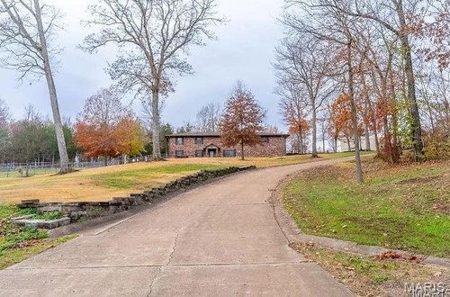 4126 Fountain City Rd, De Soto, MO, 63020-3546 | Card Image