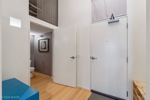 unit-302-111 10th St, Des Moines, IA, 50309-4223 | Card Image