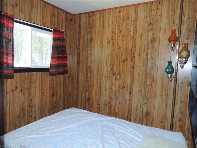 240 Point Rd, House other with 3 bedrooms, 1 bathrooms and 7 parking in Flesherton ON | Image 16