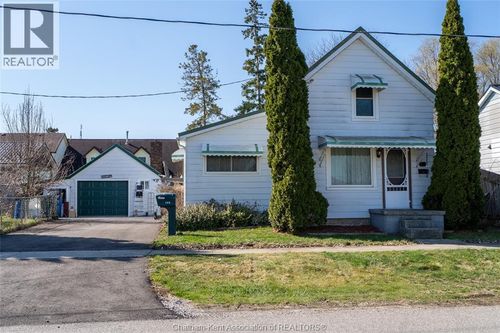 145 Jeanne Street, Wallaceburg, ON, N8A3J5 | Card Image