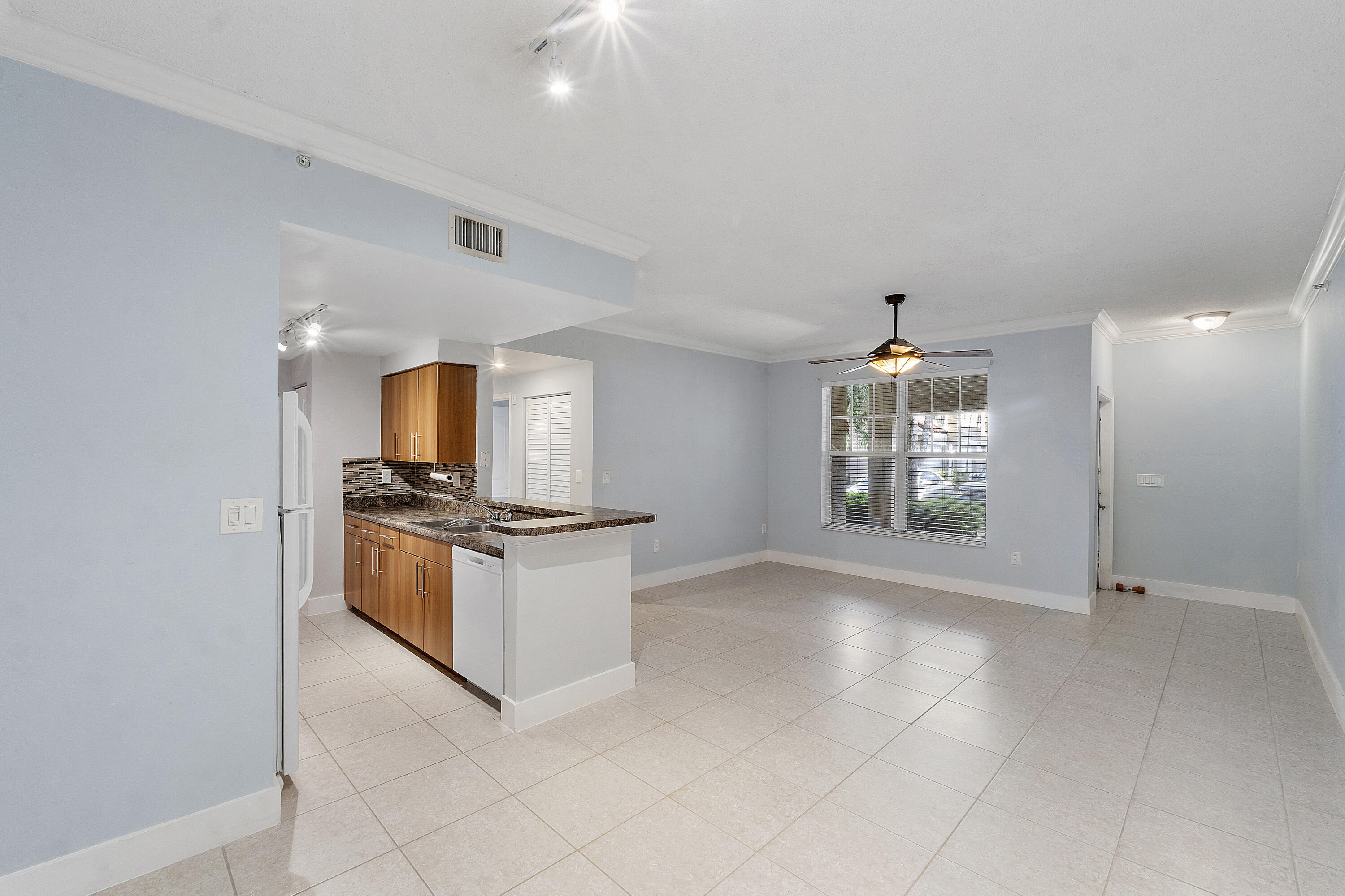 Residential Lease in Coral Springs 3