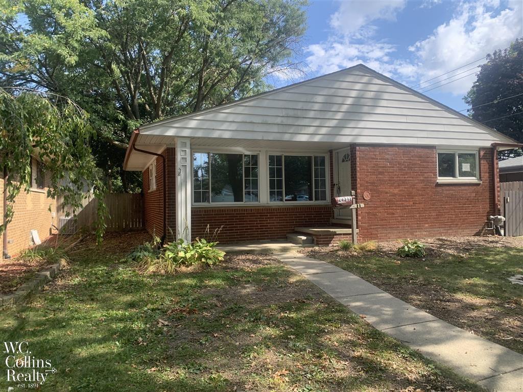 Culver St, Saint Clair Shores, MI 48080
