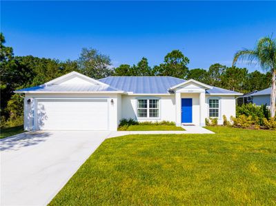 8525 103rd Avenue, House other with 3 bedrooms, 2 bathrooms and null parking in Vero Beach FL | Image 1