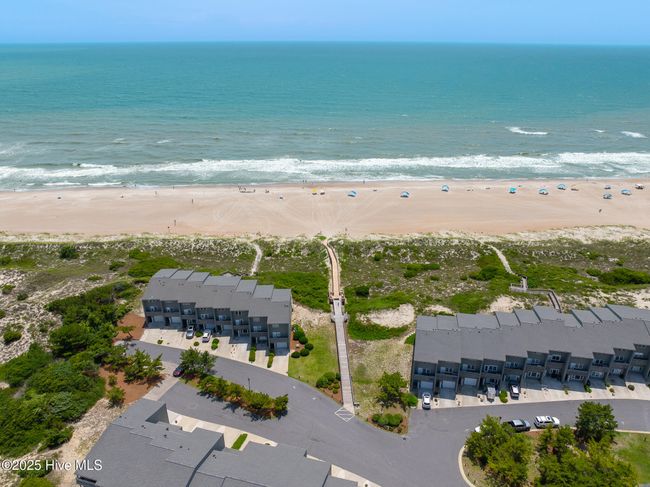 310-TAR-LANDING-VILLAS - 2106 E Fort Macon Rd, Condo with 3 bedrooms, 3 bathrooms and null parking in Atlantic Beach NC | Image 37