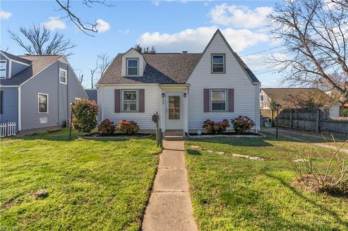 123 N Sixth St, Hampton, VA, 23664-1309 | Card Image