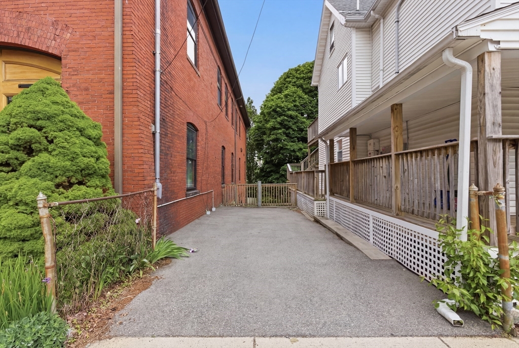 Residential Income in Malden 4