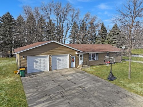 205 S Hubert St, Ivanhoe, MN, 56142-9542 | Card Image