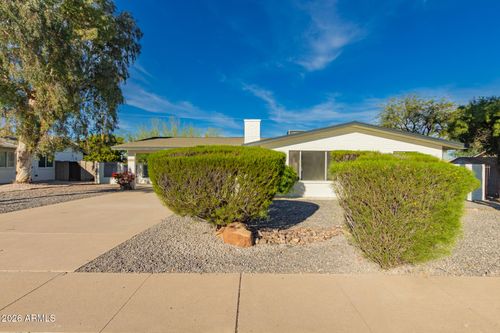2834 E Shangri La Rd, Phoenix, AZ, 85028-2625 | Card Image