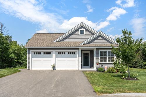 12-7 Paddock Cir, Nashua, NH, 03062-1038 | Card Image