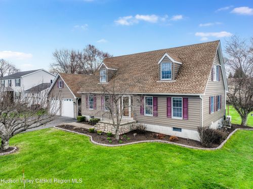 247 Bowne St, Port Ewen, NY, 12466-7794 | Card Image