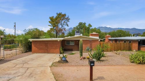 4417 E Lester St, Tucson, AZ, 85712-3417 | Card Image