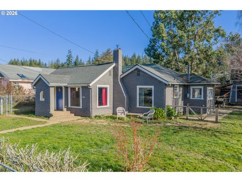 1268 N Elliott St, Coquille, OR, 97423-1427 | Card Image