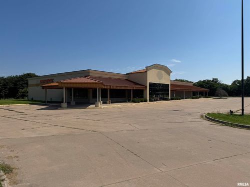 131 S Soangetaha Rd, Galesburg, IL, 61401-5522 | Card Image