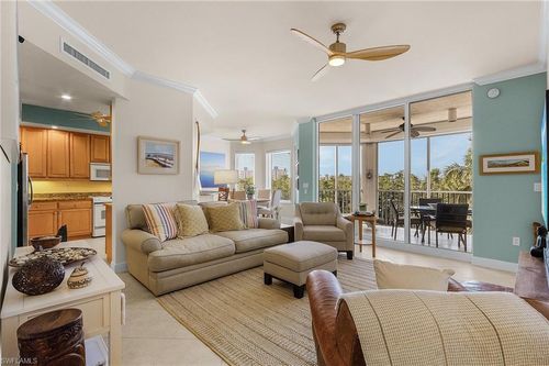733-4182 Bay Beach Ln, FORT MYERS BEACH, FL, 33931-6940 | Card Image