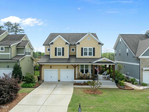 233 Pointe Park Cir, Holly Springs, NC, 27540-6433 | Card Image