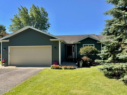 818 Shawanoe Street, Montpelier, OH, 43543 | Card Image