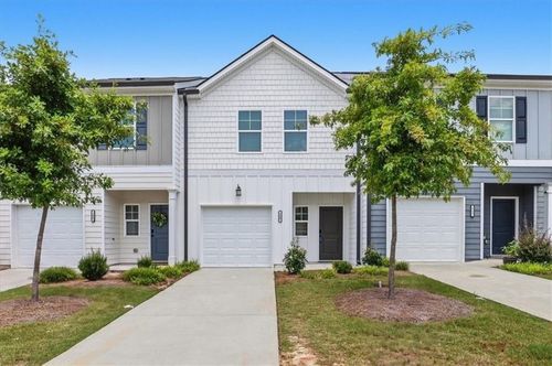 209 Buckingham Ln, Hoschton, GA, 30548-2318 | Card Image