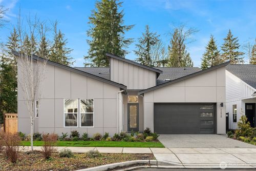 226-33939 Calla Lily Pl Se, Black Diamond, WA, 98010-5702 | Card Image