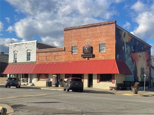 1000 Maine St, Windsor, IL, 61957-1430 | Card Image