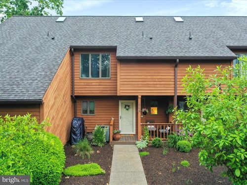 264 Tecumseh Trl, HEDGESVILLE, WV, 25427-3858 | Card Image