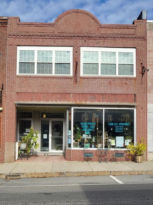 108 Main Street, Ellsworth, ME, 04605 | Card Image