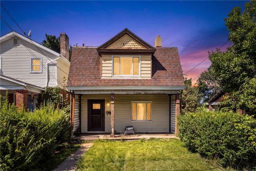 313 Meredith St, Carrick, PA, 15210 | Card Image