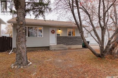 30 Galbraith Cres, House other with 4 bedrooms, 2 bathrooms and null parking in Saskatoon SK | Image 1