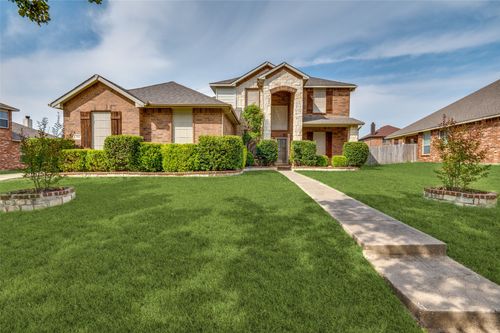 1711 Chadwick Dr, Cedar Hill, TX, 75104-3918 | Card Image